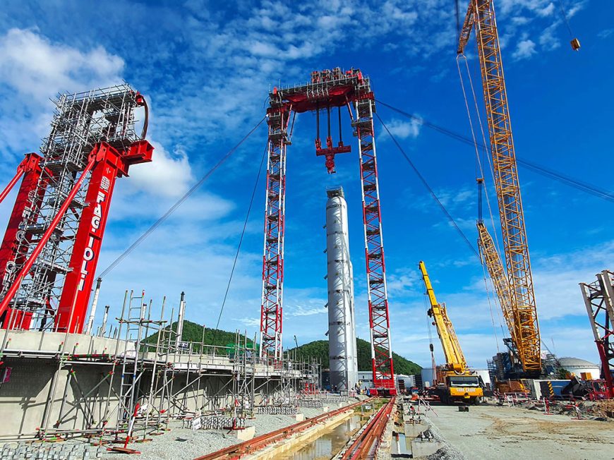 Skidding, lifting and installation of a 2,000 ton reactor