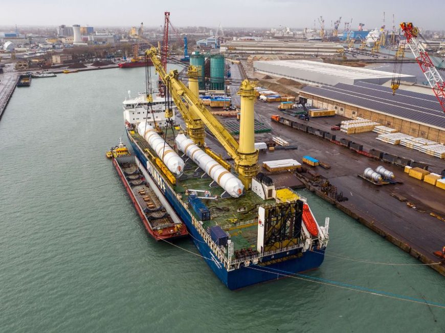 Project logistics operation: Transshipment  of 2 x 2,000 ton reactors from barge onto a H/L ship