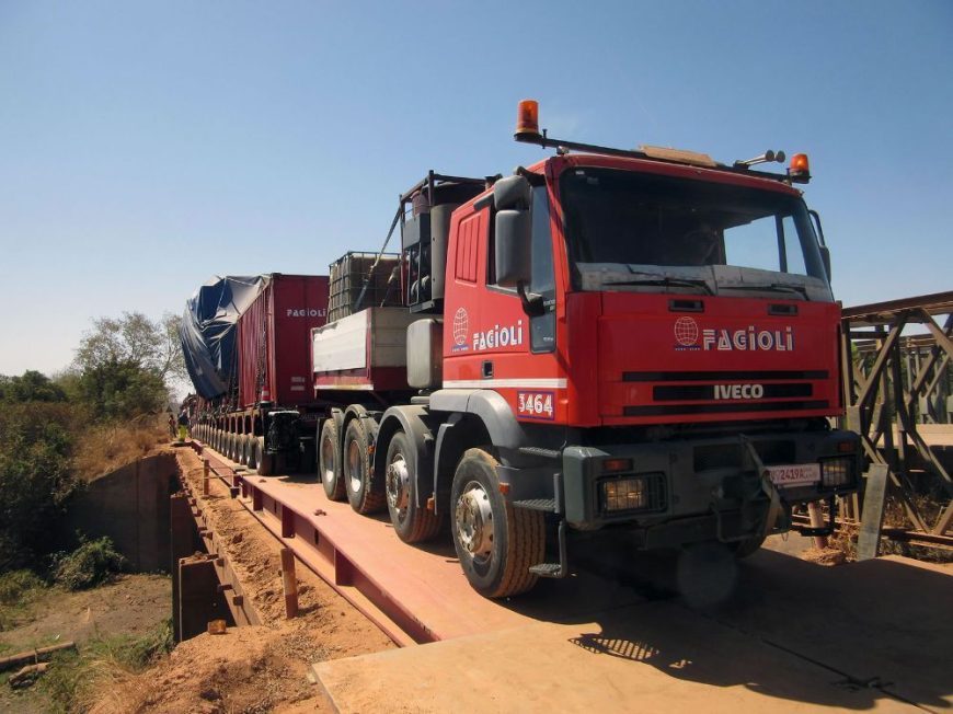 Heavy Road transport of engines in Niger